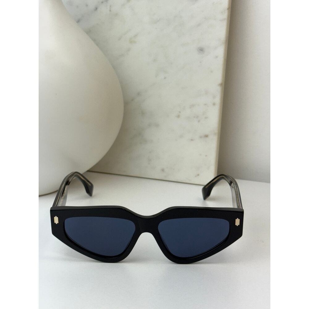 NEW Fendi FE40163U Black Cat Eye Sunglasses - Picture 3 of 5